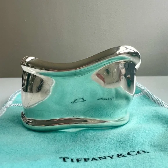 SOLD ON eBAY! Tiffany & Co 1978 Bone Cuff Bracelet Elsa Peretti Vintage Silver - Picture 6 of 11